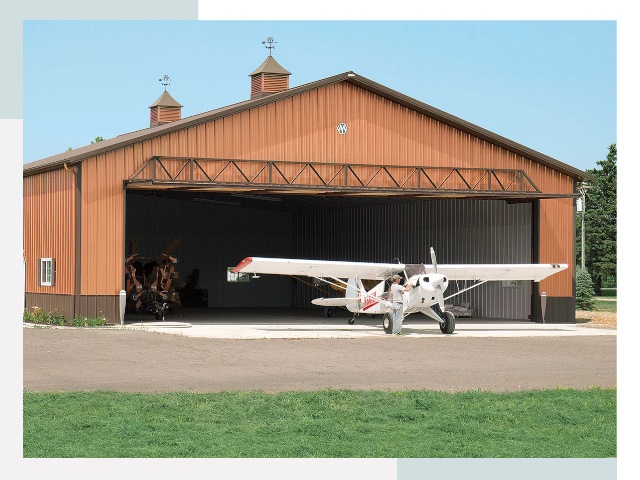 Ангары для самолетов в октябрьском