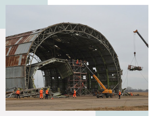 Демонтаж ангаров в октябрьском
